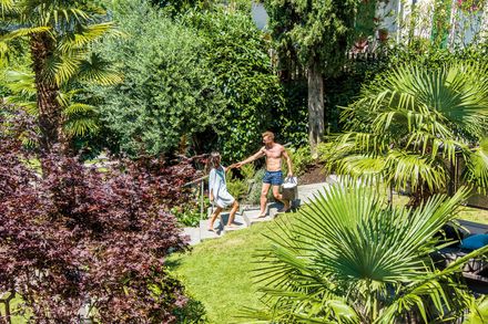 Garden oasis Relax in our colorful garden oasis